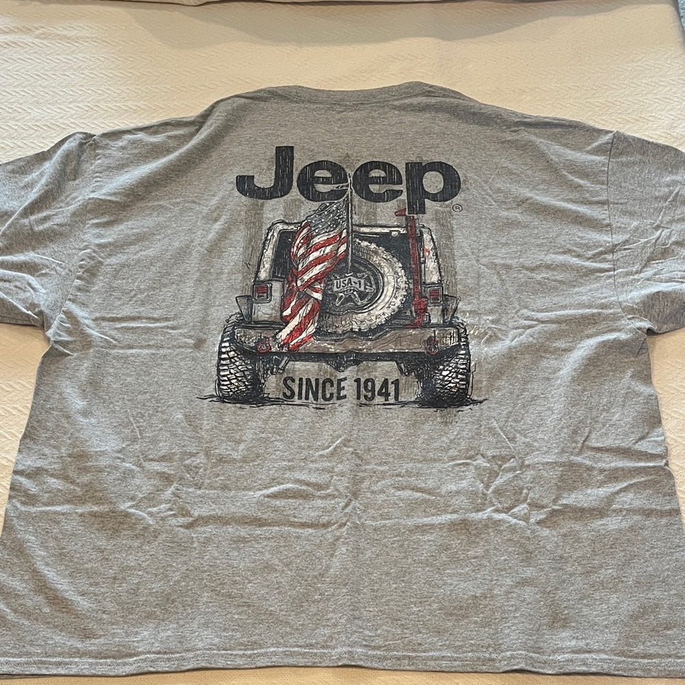Jeep Gray T-Shirt with Patriotic Graphic